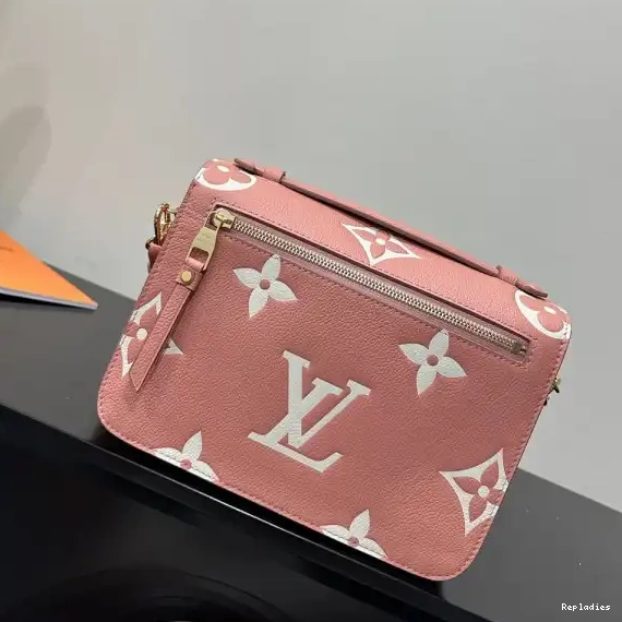 Rep ladies POCHETTE MÉTIS LOUIS VUITTON 0512